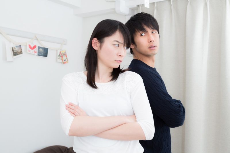 年上と結婚して後悔している…