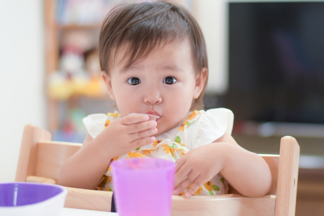 好みの食事や水分を適度に与える